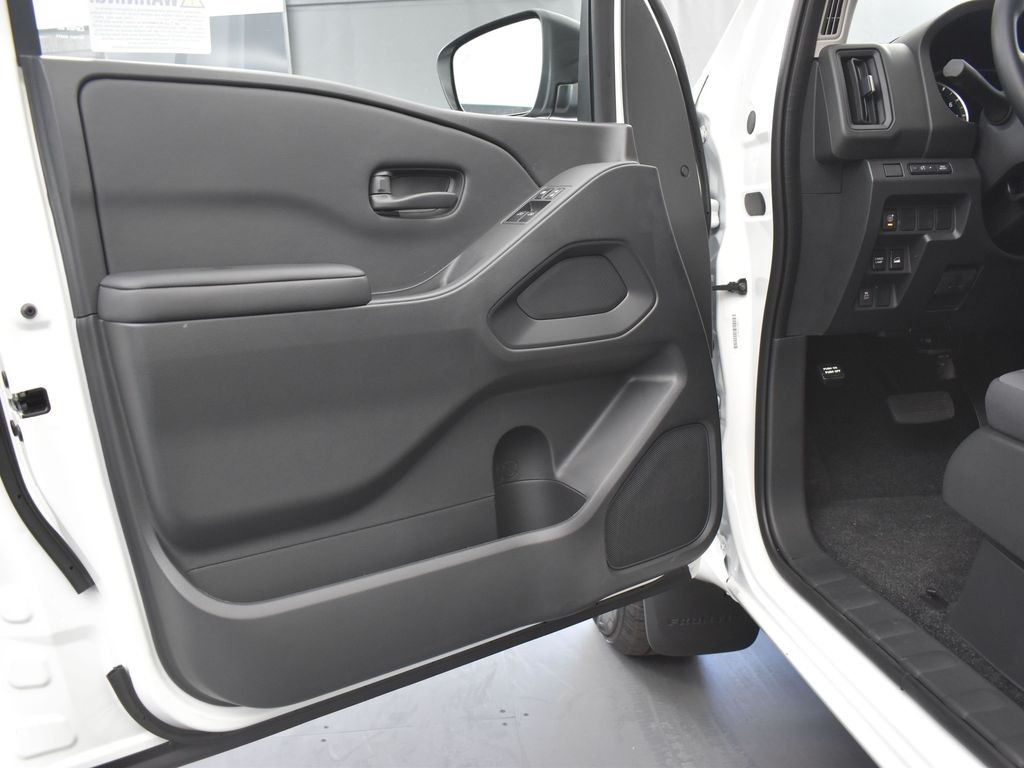 2026 Nissan Frontier S photo 22