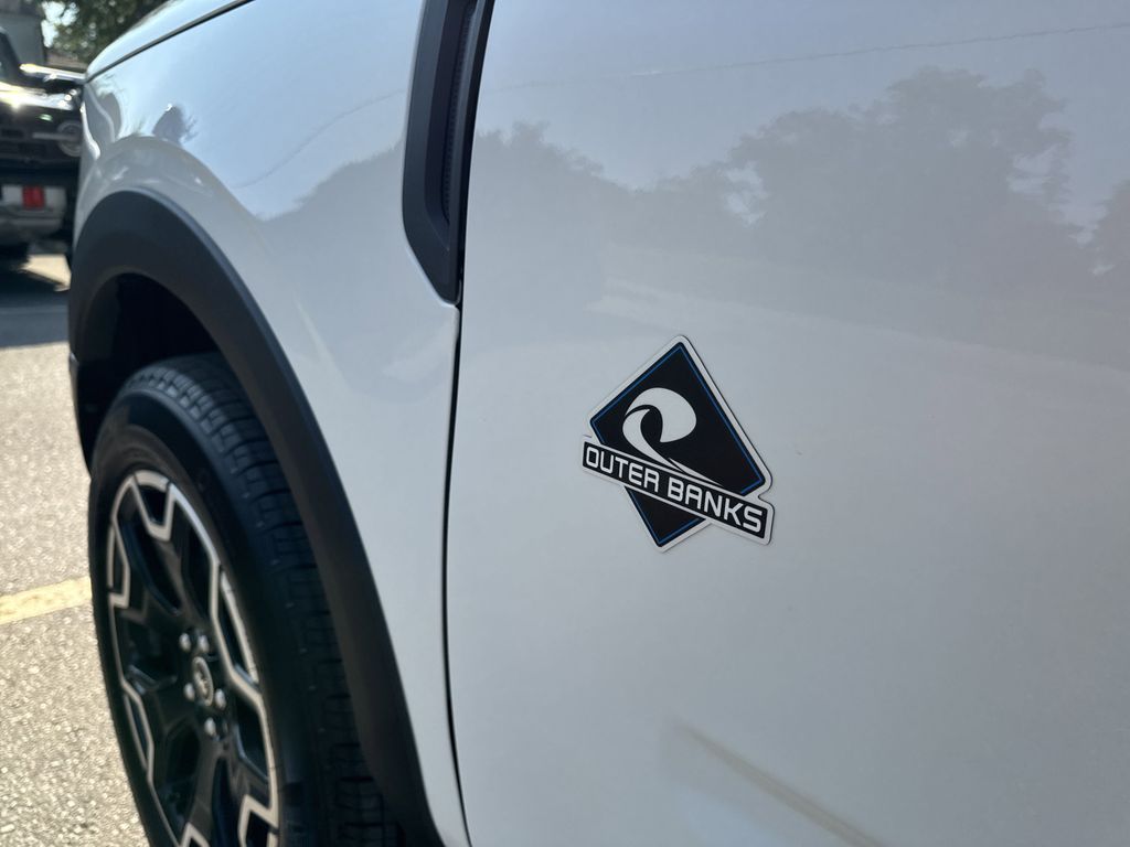2025 Ford Bronco Sport Outer Banks photo 13