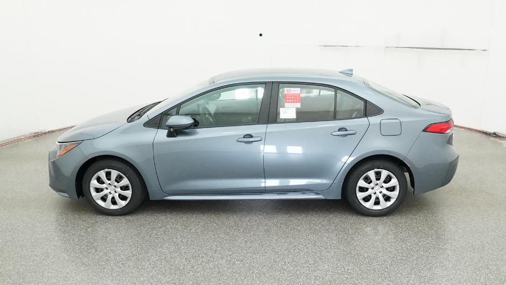 2025 Toyota Corolla LE photo 9