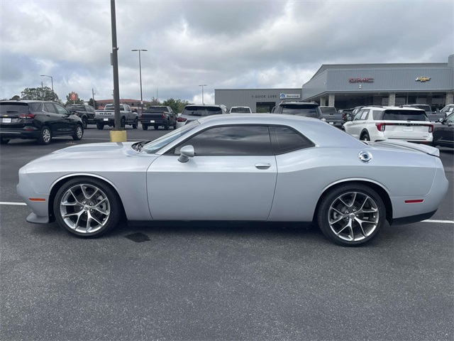 2022 Dodge Challenger GT photo 6