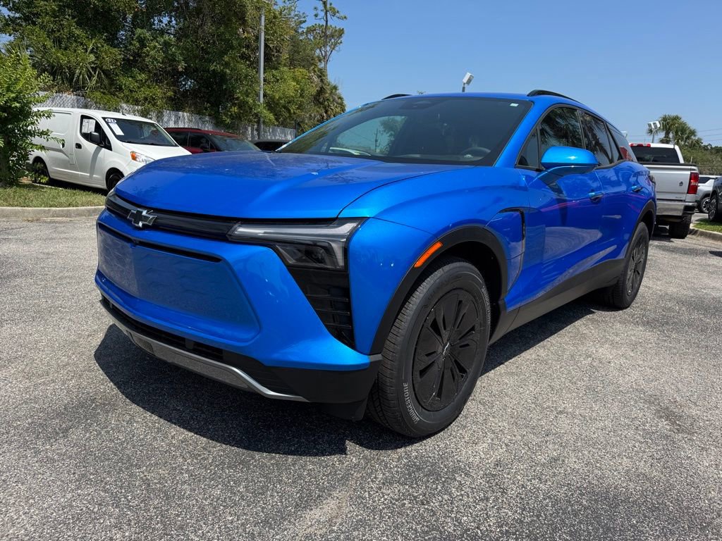 2025 Chevrolet Blazer EV photo 3