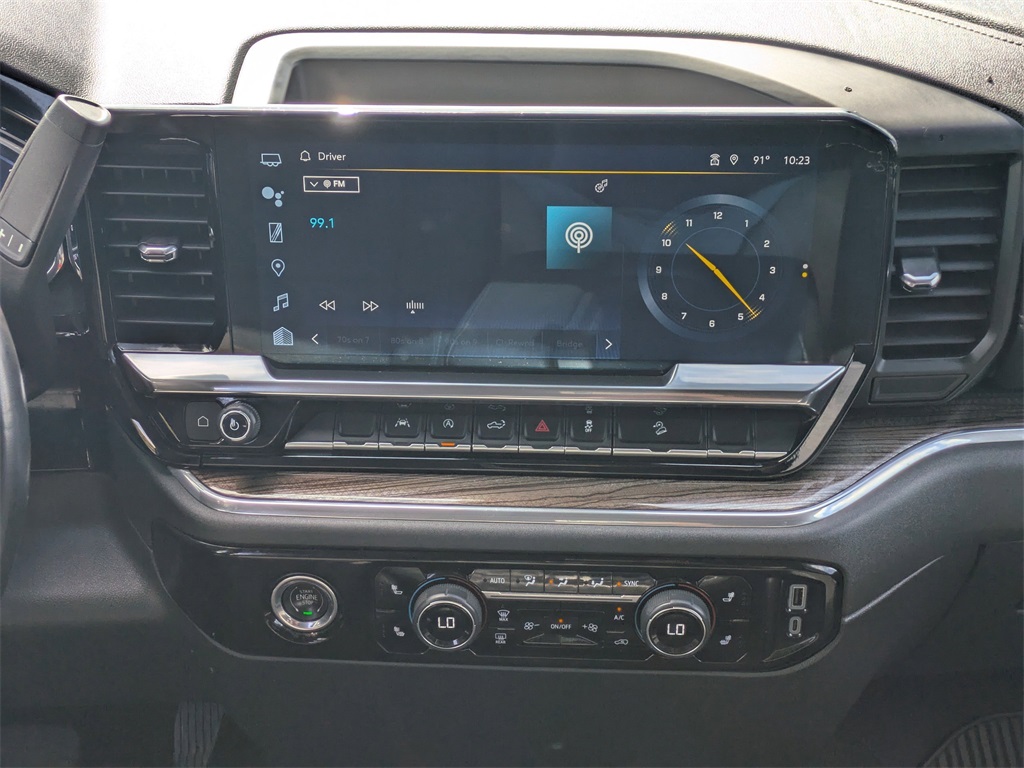 2023 Chevrolet Silverado 1500 RST photo 16