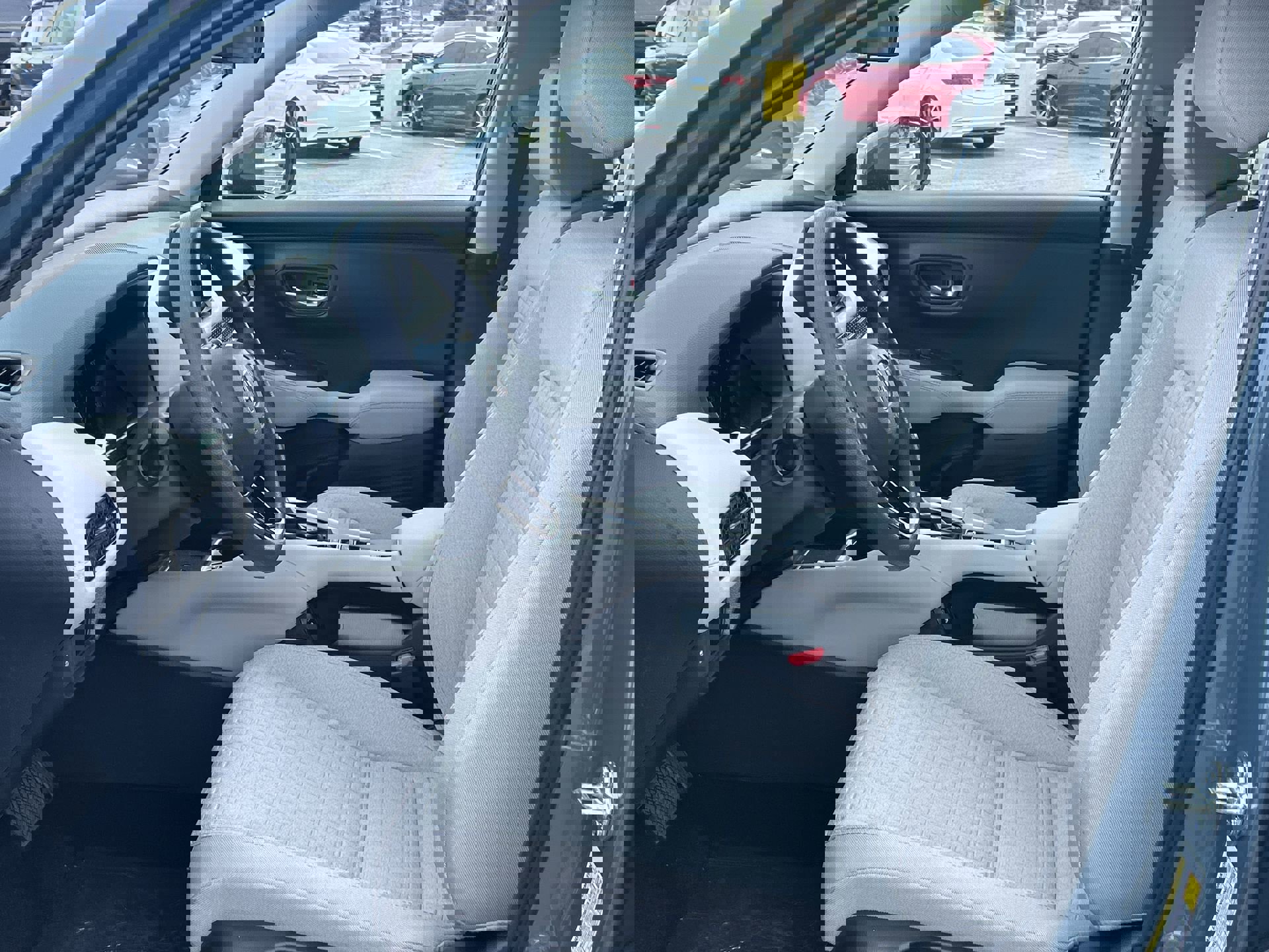 2026 Honda HR-V LX photo 11