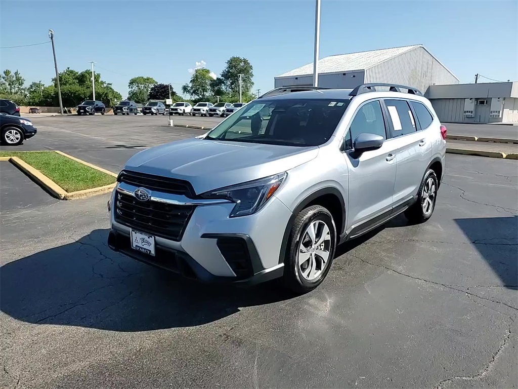 2024 Subaru Ascent Premium photo 2