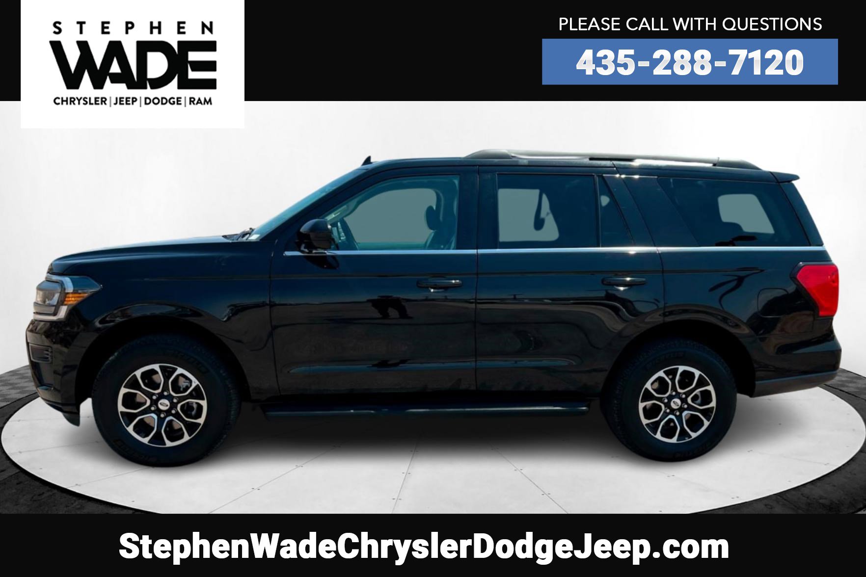 2024 Ford Expedition XLT photo 2