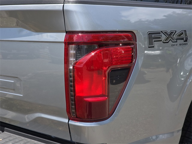2024 Ford F-150 XLT photo 7