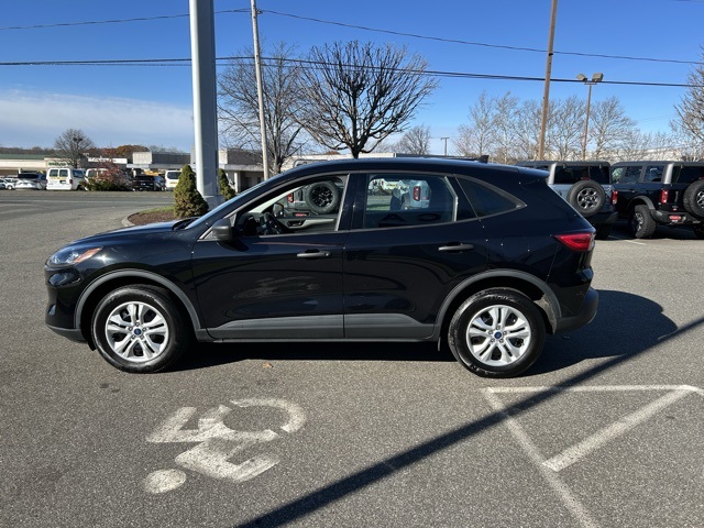 2022 Ford Escape S photo 3