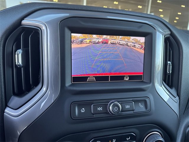 2022 Chevrolet Silverado 1500 Custom photo 5