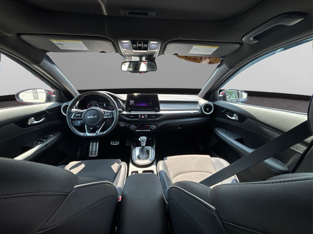 2023 Kia Forte GT-Line photo 25
