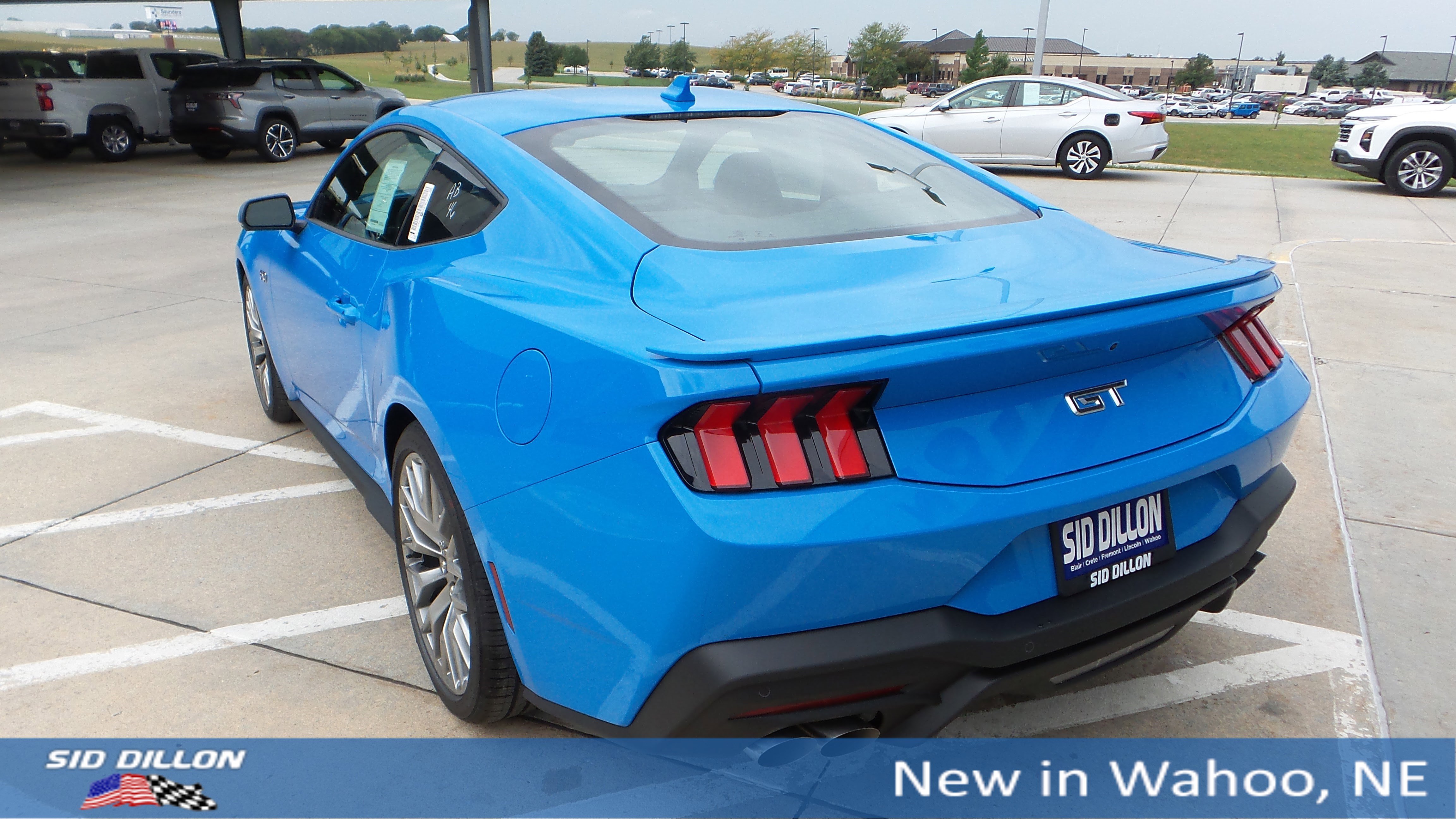 2025 Ford Mustang GT Premium photo 3