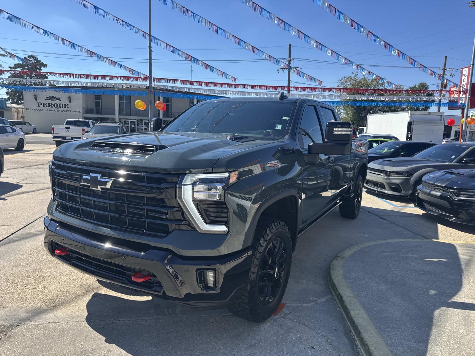 2025 Chevrolet Silverado 2500HD LTZ photo 2