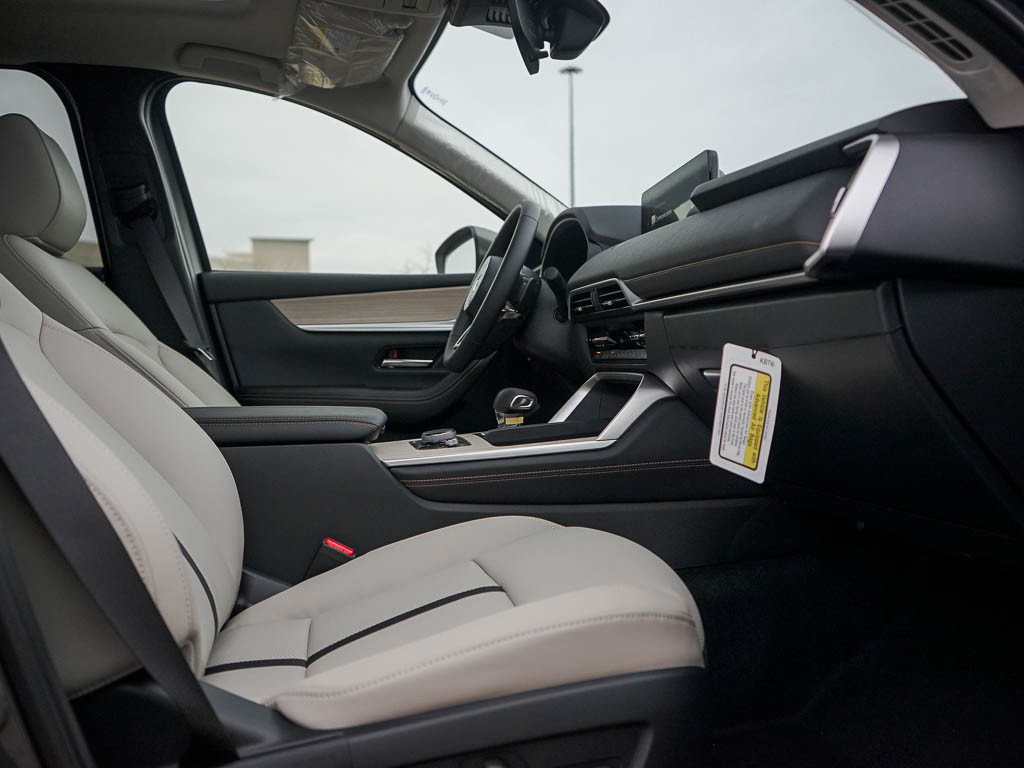 2025 Mazda CX-90 3.3 Turbo Preferred photo 9