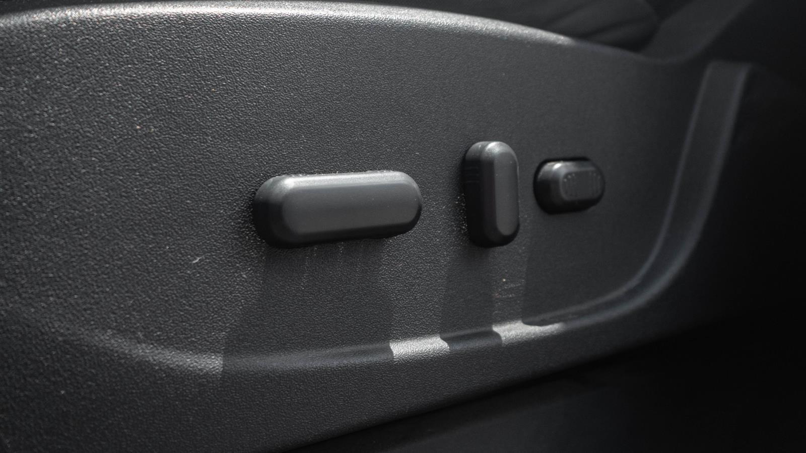 2014 Ford Escape Titanium photo 15