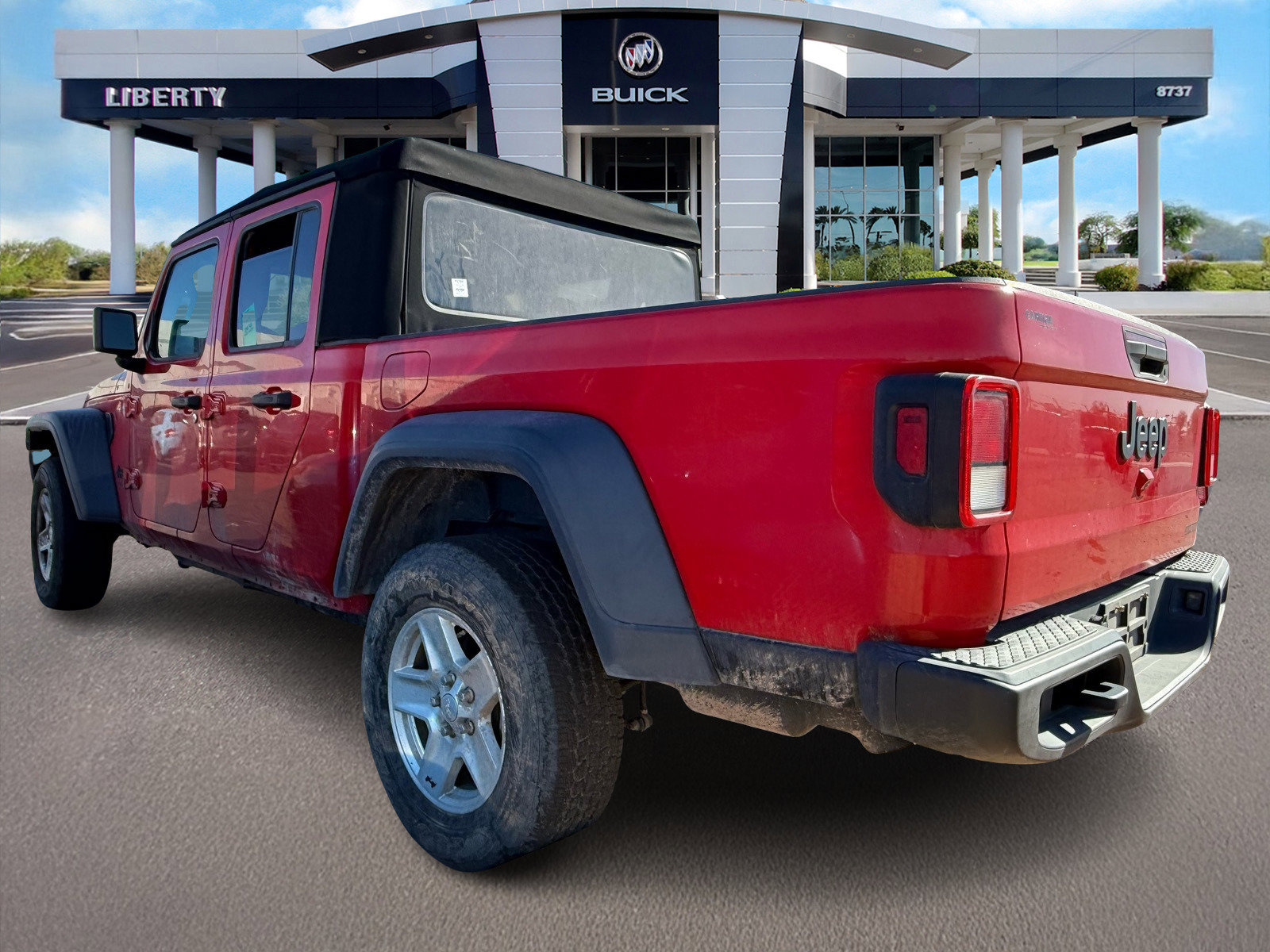 2020 Jeep Gladiator Sport S photo 2