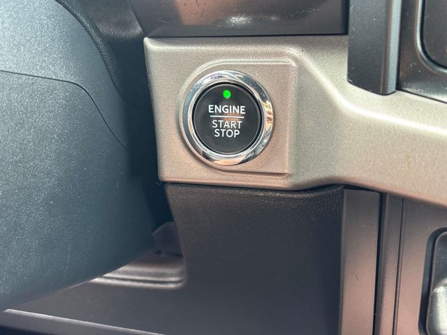 2021 Ford F-150 Raptor photo 28