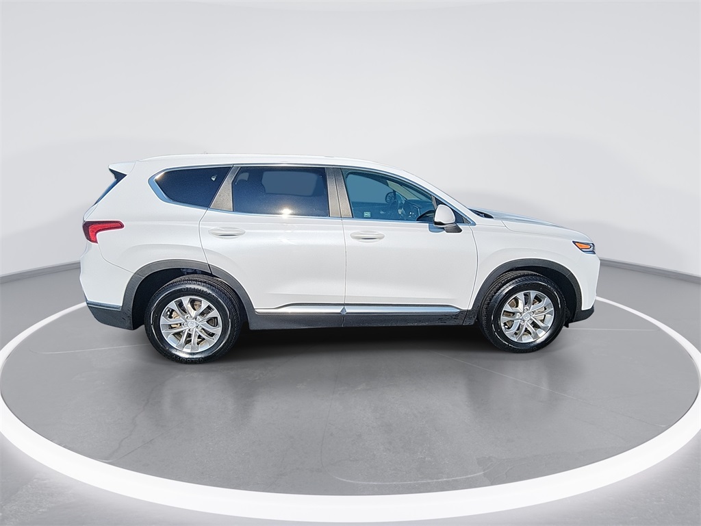 2020 Hyundai Santa Fe SE photo 9