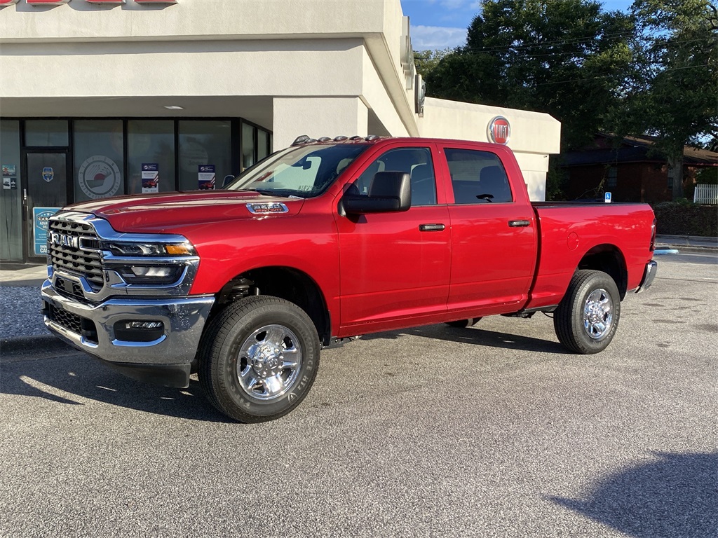 2025 Ram 2500 Tradesman photo 3