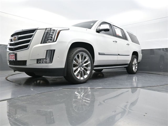 2017 Cadillac Escalade ESV Luxury photo 29