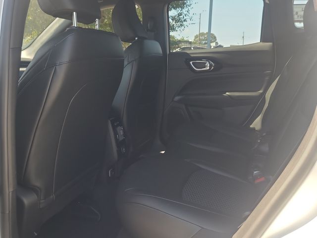 2026 Jeep Compass Latitude photo 6