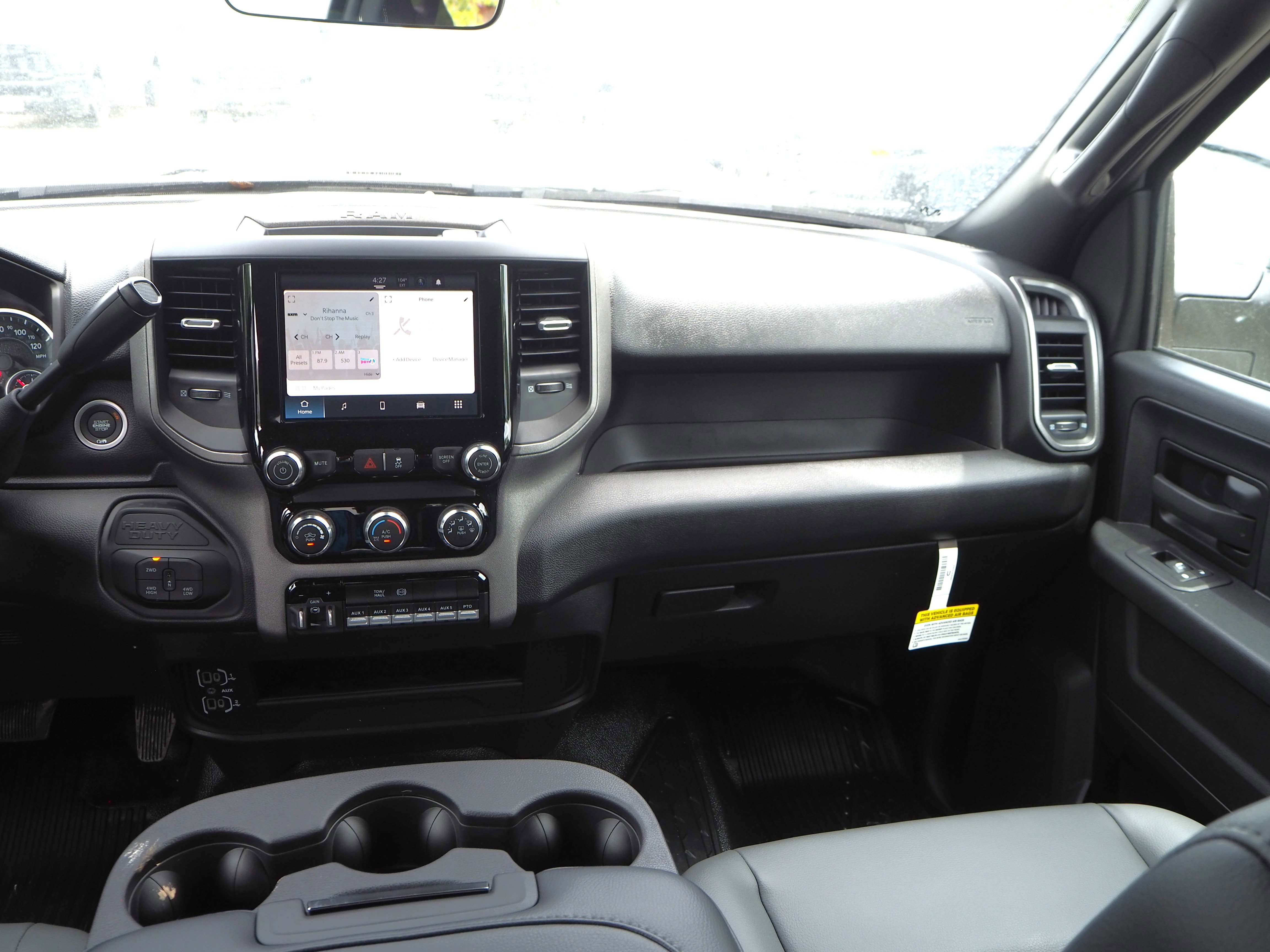 2025 Ram 3500 Tradesman photo 3