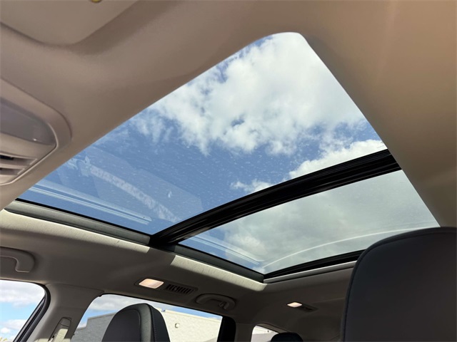 2025 Subaru Ascent Limited photo 3