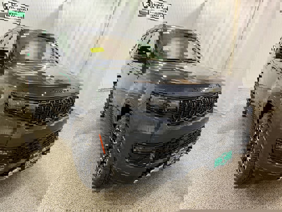 2025 Jeep Wagoneer Series II's photo