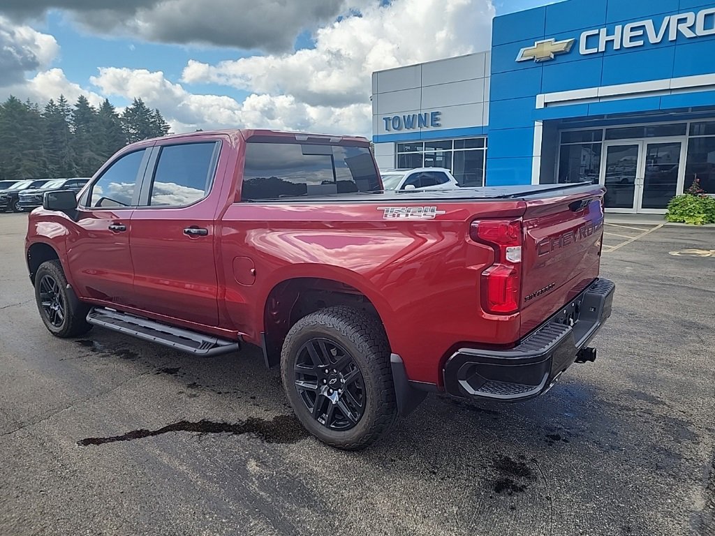 2024 Chevrolet Silverado 1500 LT Trail Boss photo 3