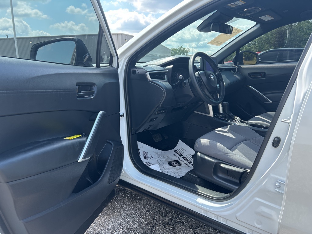 2024 Toyota Corolla Hybrid XSE photo 10