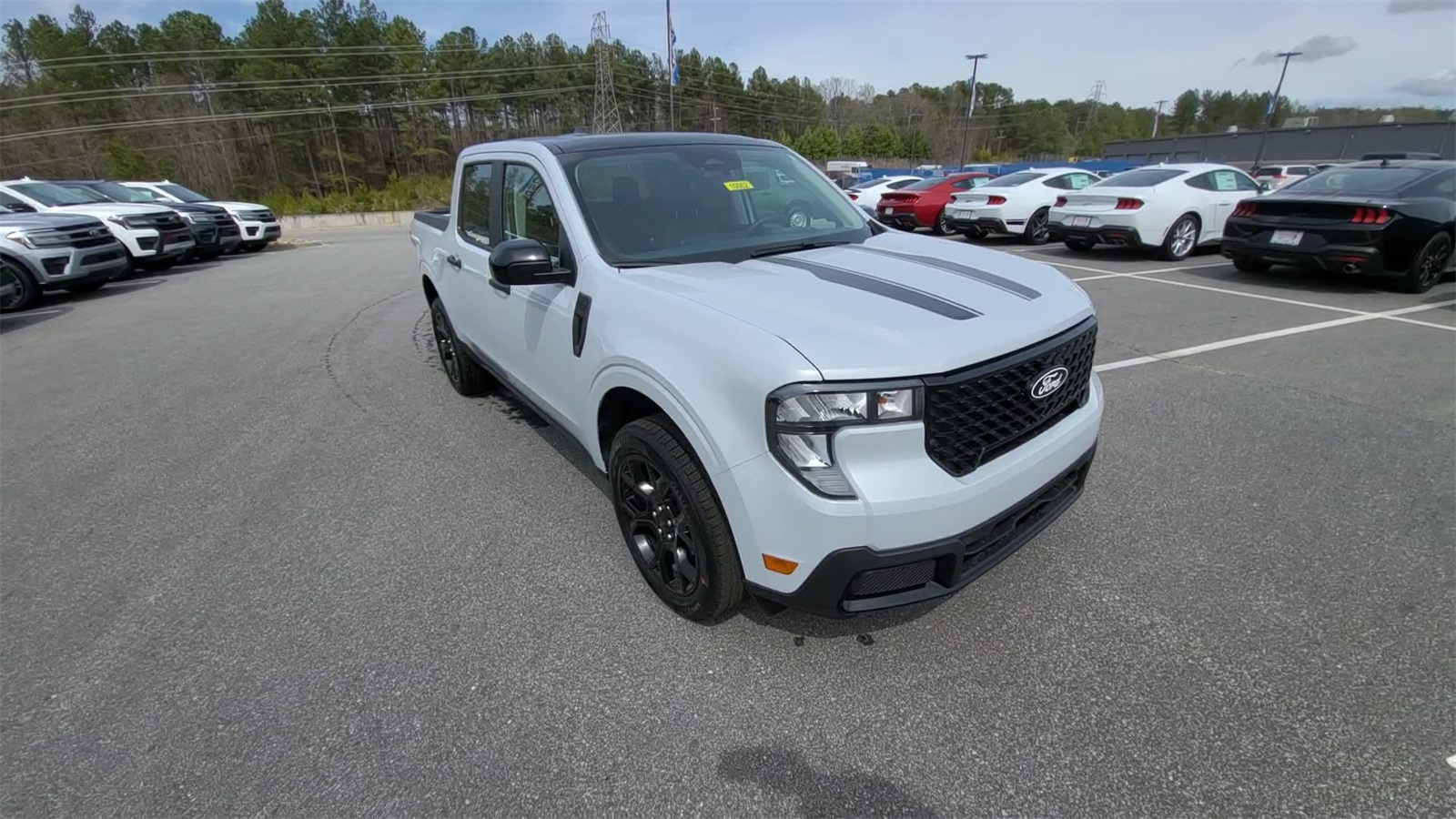 2025 Ford Maverick XLT photo 4