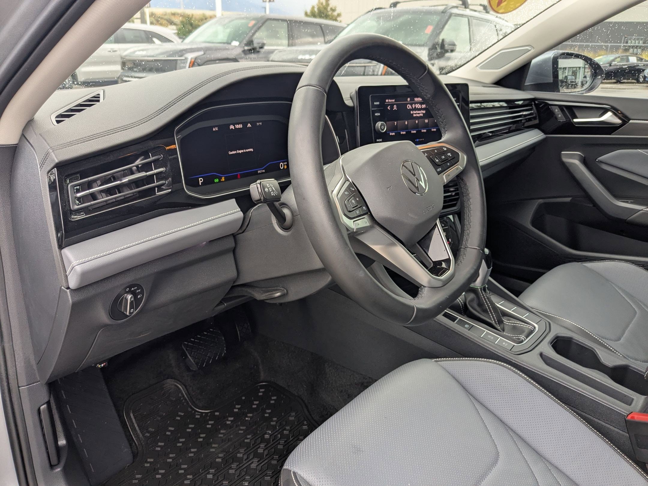 2025 Volkswagen Jetta SEL photo 15