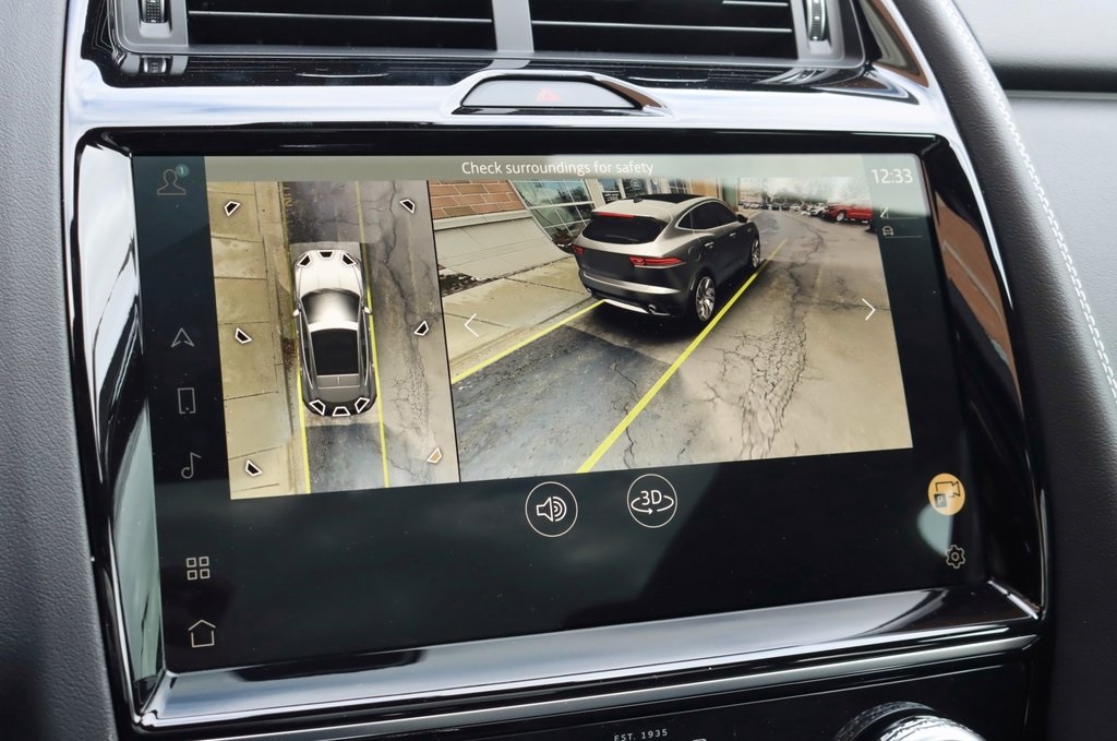 2024 JAGUAR E-PACE - Image 24