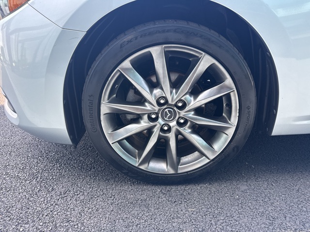 2018 Mazda Mazda3 Touring photo 7