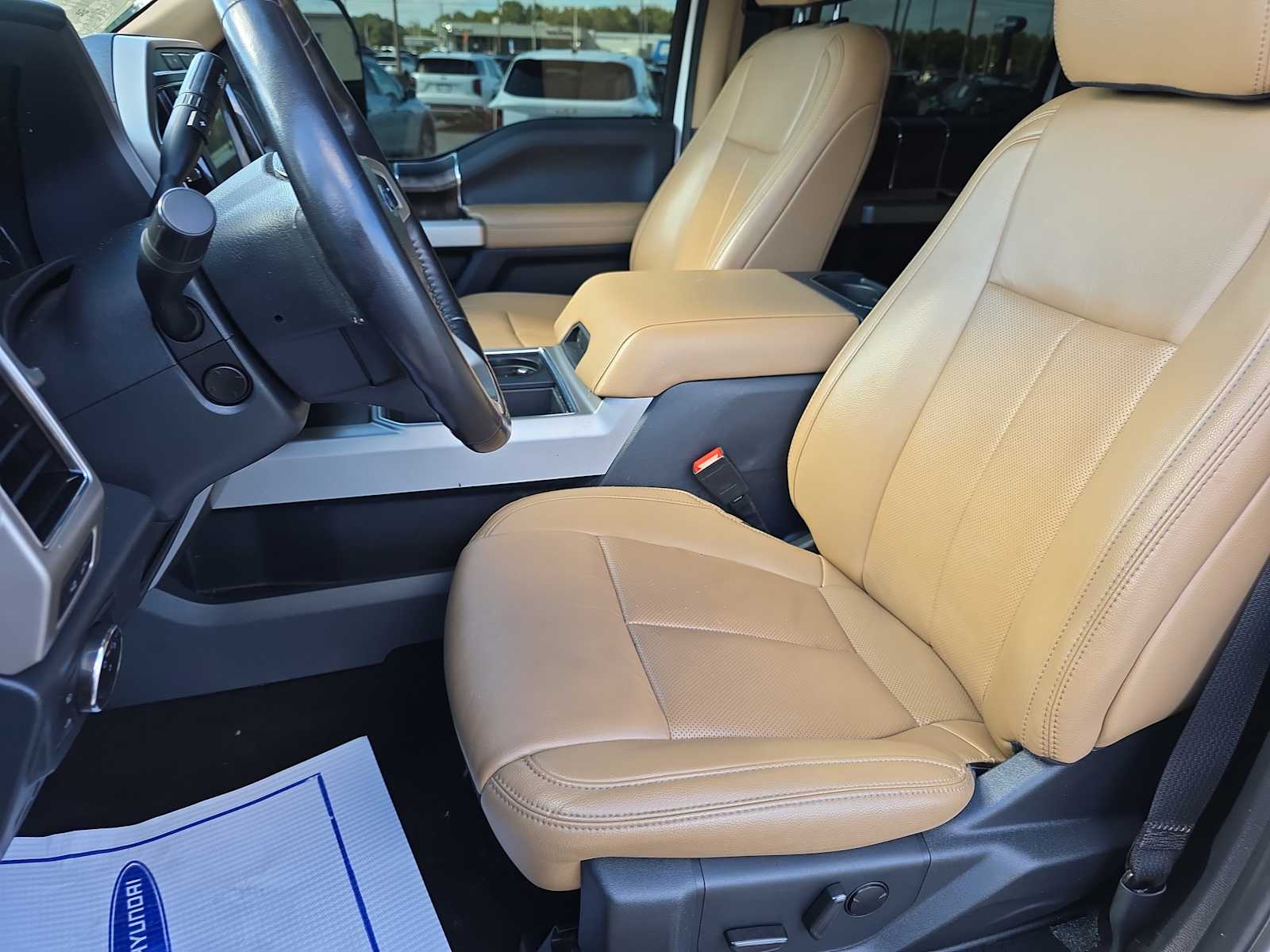 2022 Ford F-250 Lariat photo 26