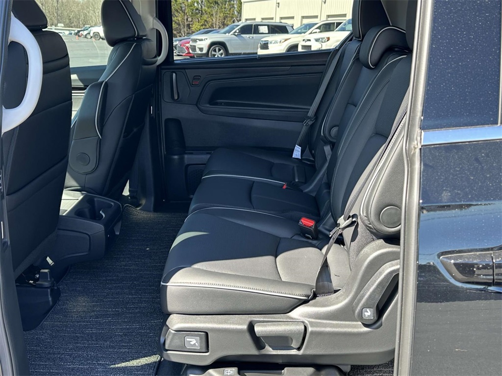 2025 Honda Odyssey Elite photo 11