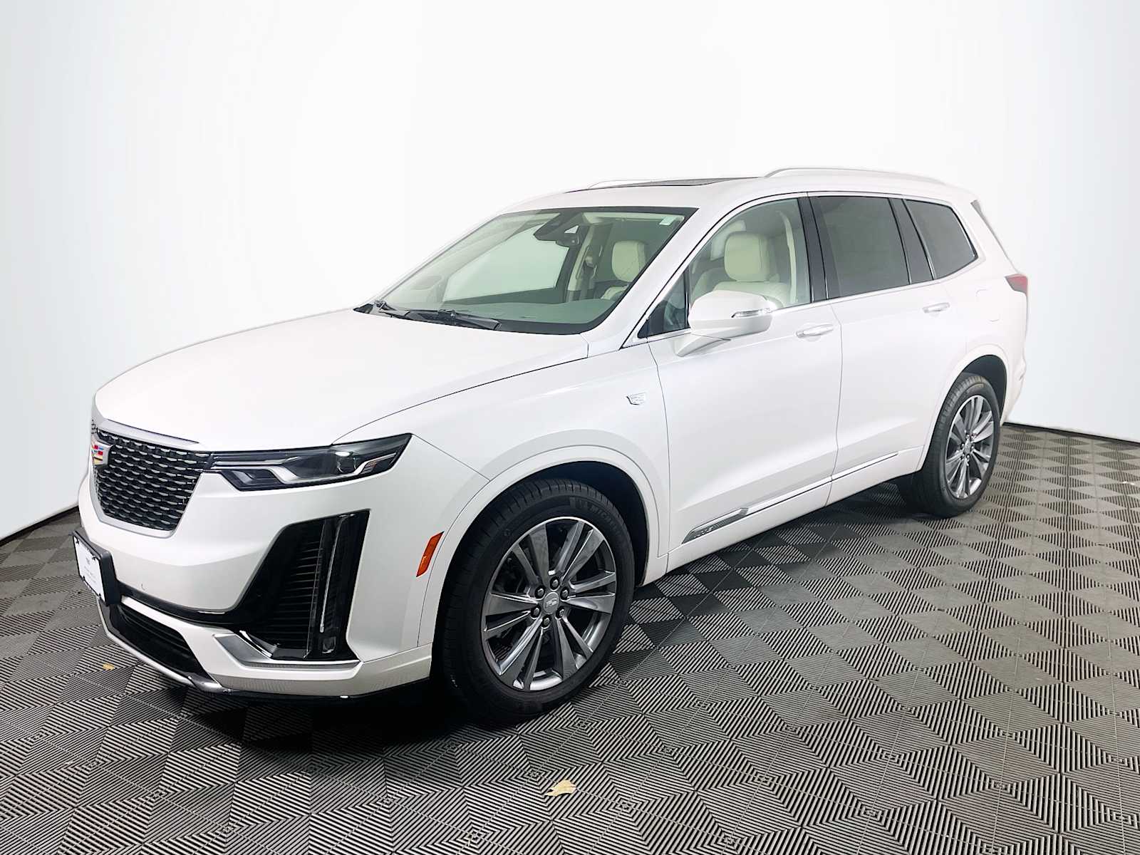 2025 Cadillac XT6 Premium Luxury's photo