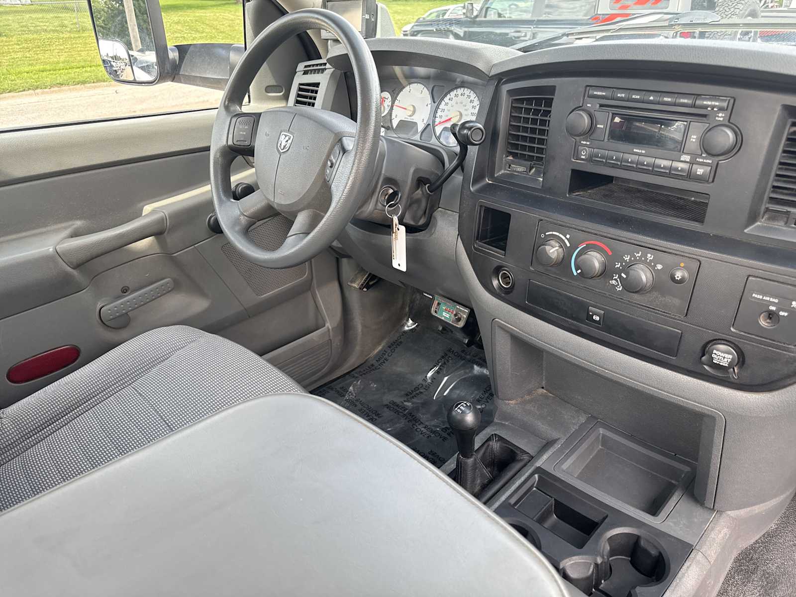 2007 Dodge Ram 3500 SLT photo 21