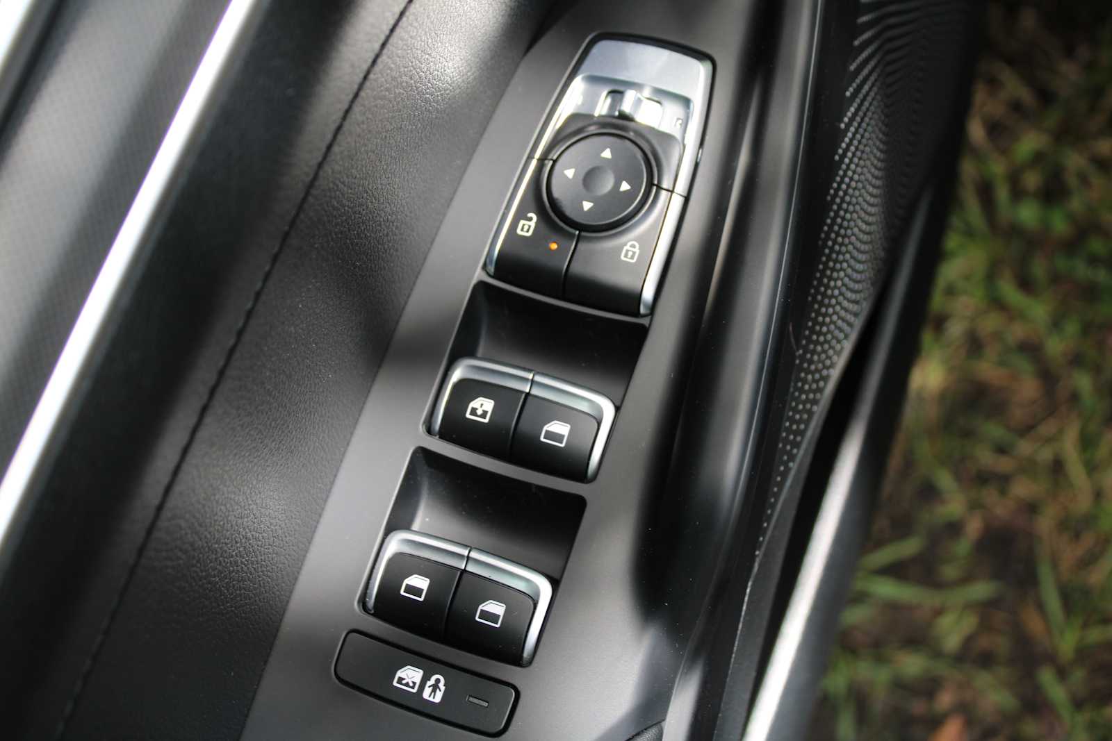 2025 Kia K5 LXS photo 16