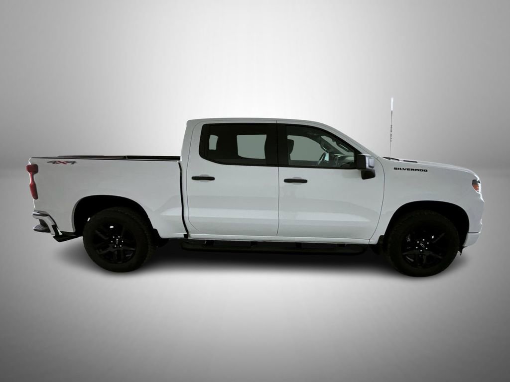 2026 Chevrolet Silverado 1500 Custom photo 2