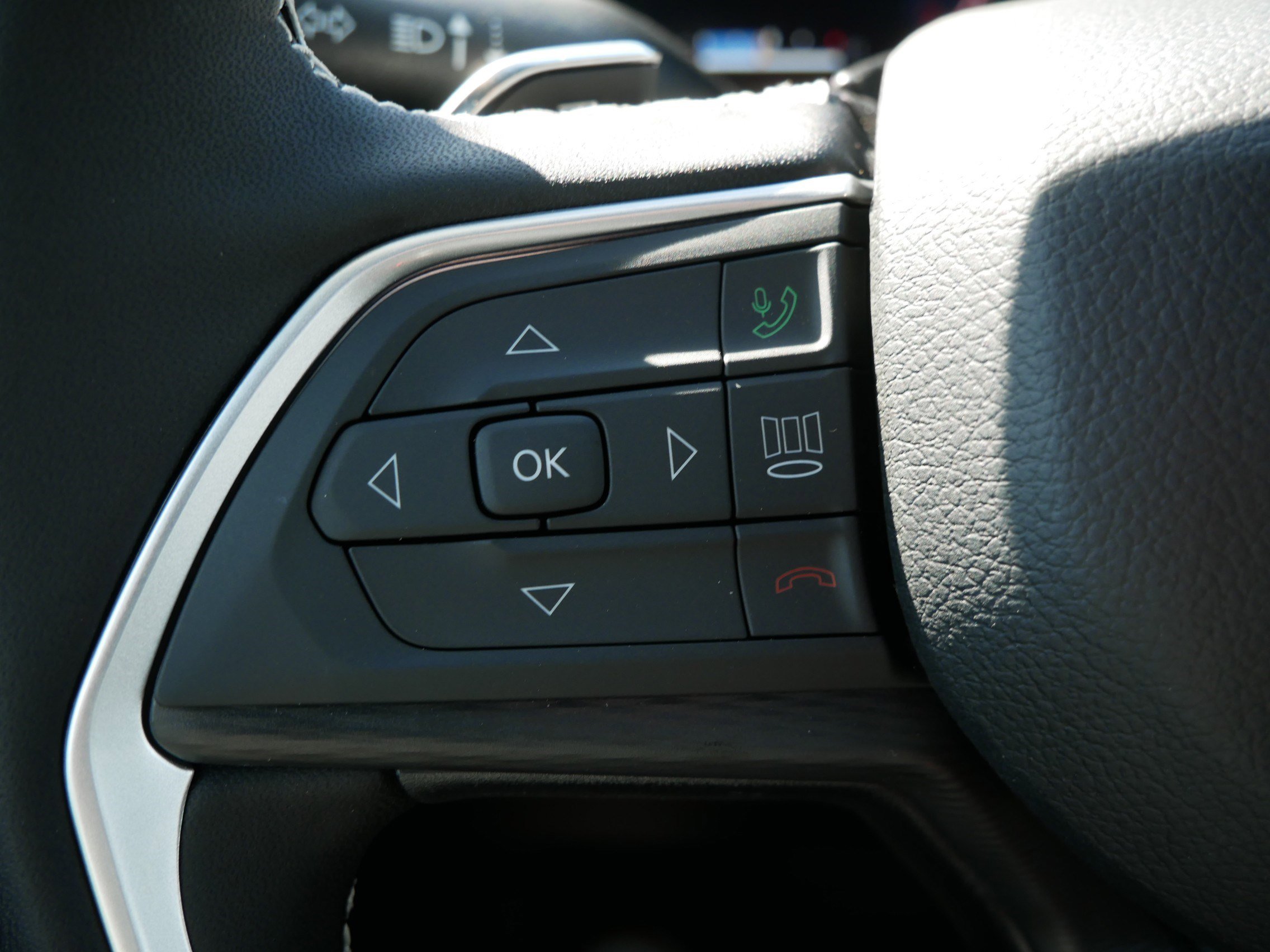 2025 Jeep Grand Cherokee Altitude X photo 19