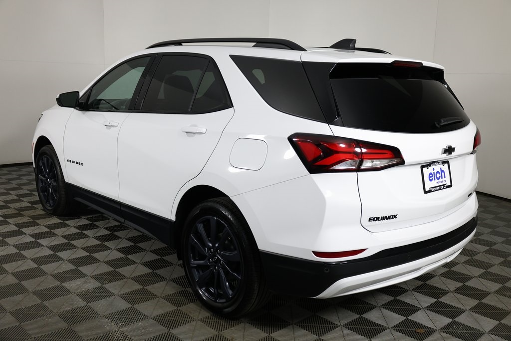2024 Chevrolet Equinox RS photo 2