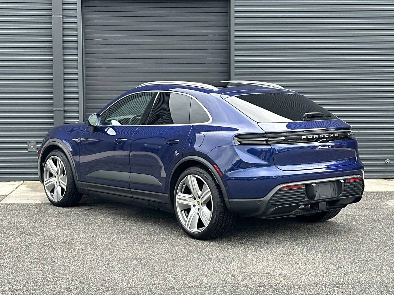 2024 Porsche Macan 4 Electric photo 11