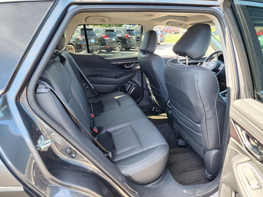 2023 Subaru Outback Limited photo 23