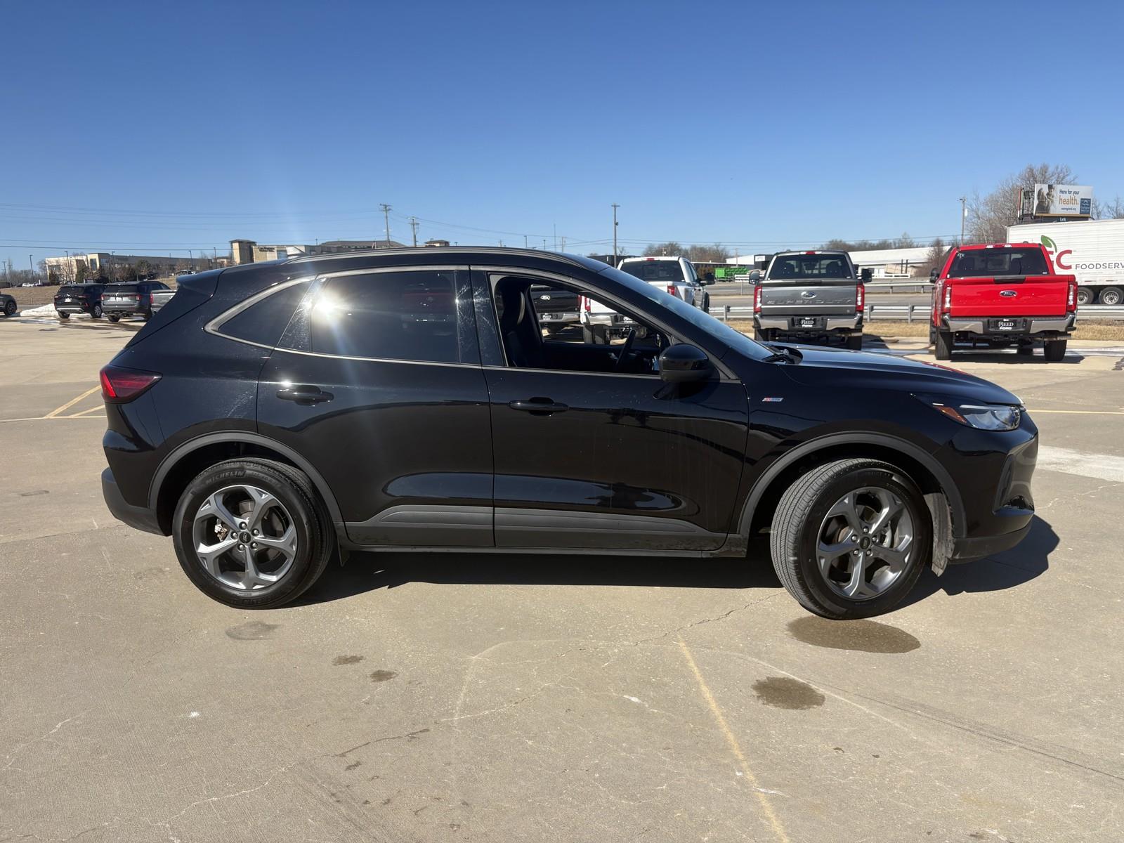 Used 2023 Ford Expedition Limited with VIN 1FMJK2A88PEA40334 for sale in Kansas City