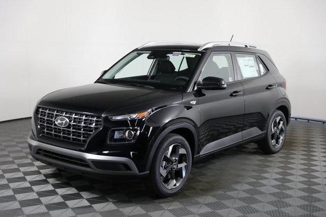 2025 Hyundai Venue SEL photo 2