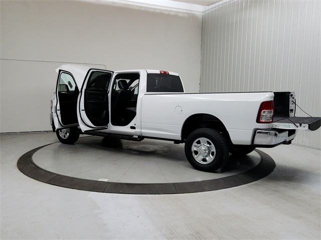 2023 Ram 2500 Tradesman photo 11