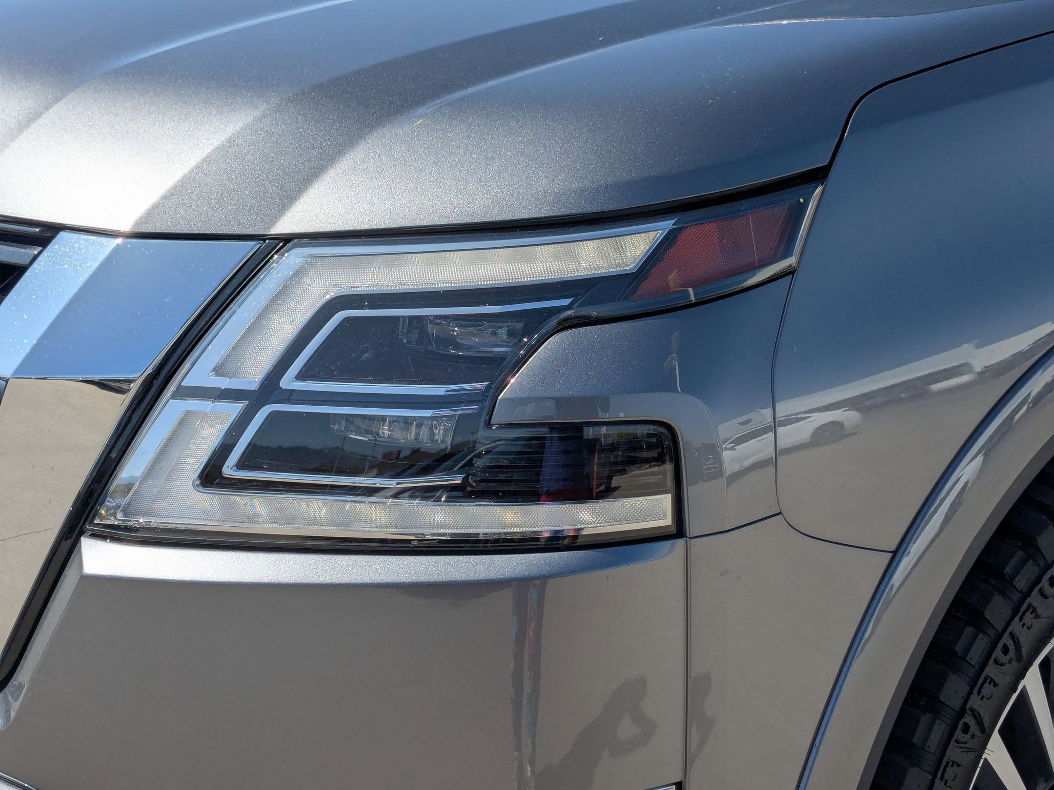 2024 Nissan Armada SL photo 10