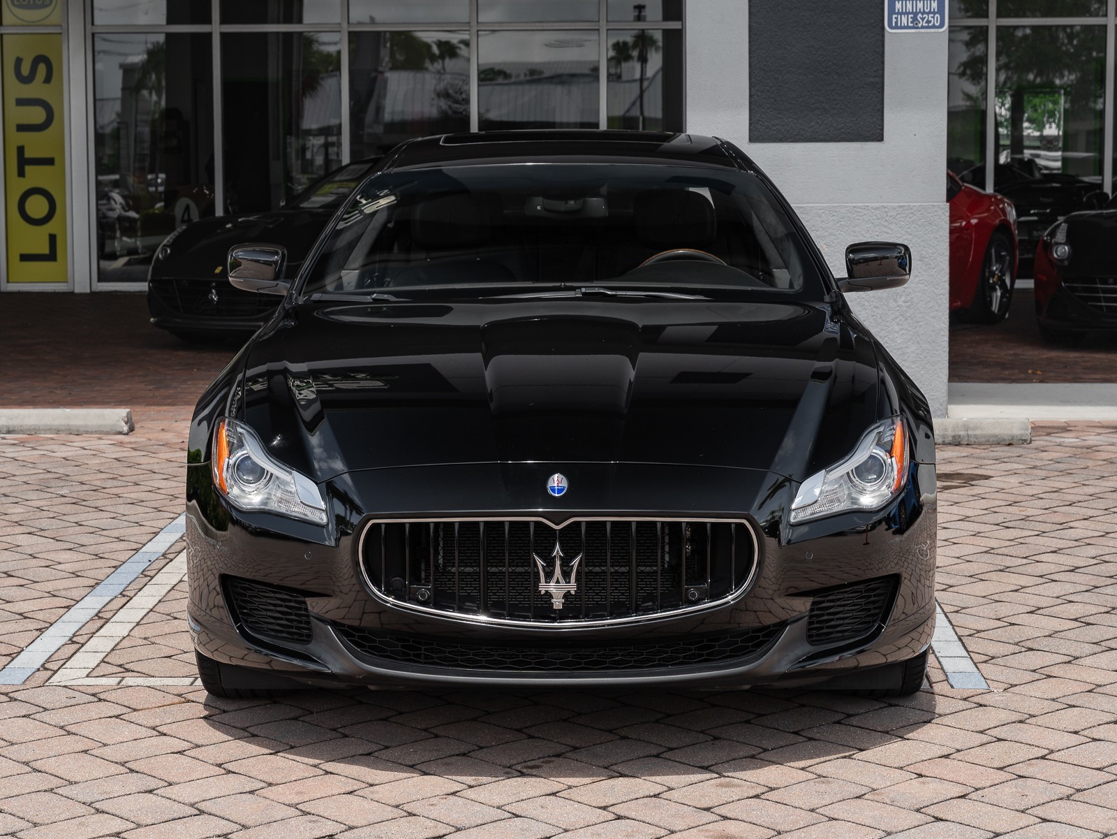 2014 Maserati Quattroporte GTS photo 16
