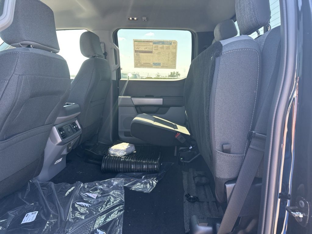 2026 Ford F-350 XLT photo 30