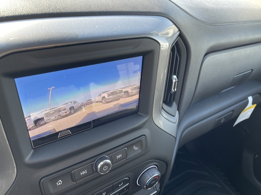 2025 Chevrolet Silverado 3500HD photo 9