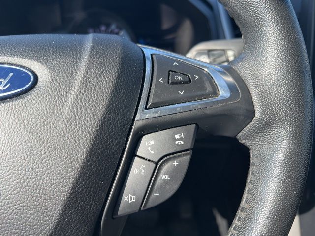 2022 Ford Edge SEL photo 12